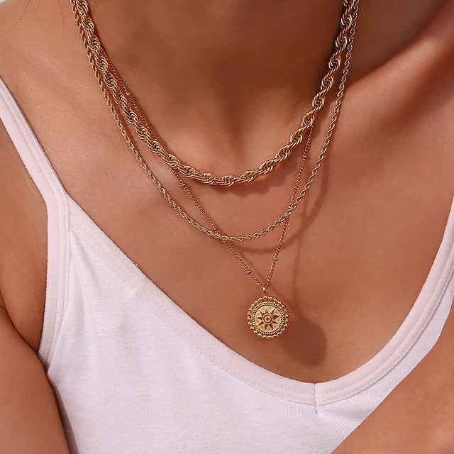 Minimalistische Basis Gouden Kleur Gedraaide Ketting